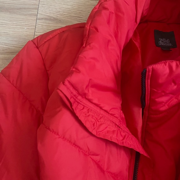 LIKE NEW puffer jacket - Picture 6 of 16